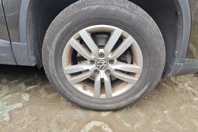 Used Volkswagen Tiguan L 2015 1.8TSI Automatic Two-Wheel Drive Trend Edition