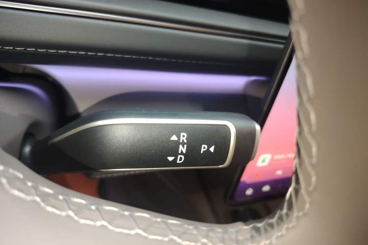 Used Nio ES8 2026 Model 6-seat Executive Luxury Edition Gear Lever