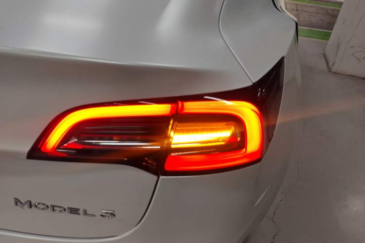 Used Tesla Model 3 2021 Standard Range Rear-Drive Upgraded Version
