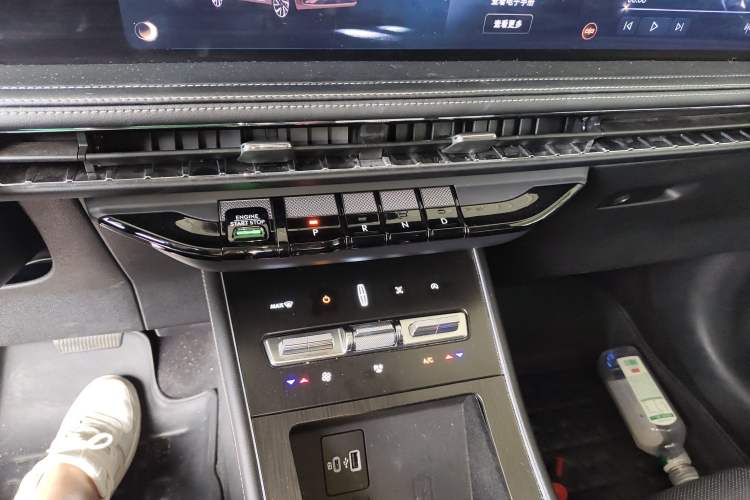 Used Lincoln Corsair 2023 2.0T Two-Wheel-Drive Luxury Edition
