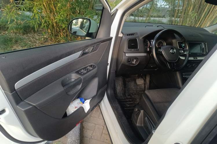 Used Volkswagen Sharan 2016 380TSI Comfort Edition 7-Seater
