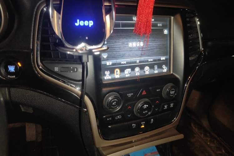 Used Jeep Grand Cherokee 2014 3.0L Comfort Navigation Edition