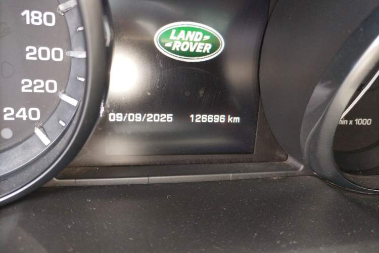 Used Land Rover Discovery Sport 2015 2.0T HSE LUXURY
