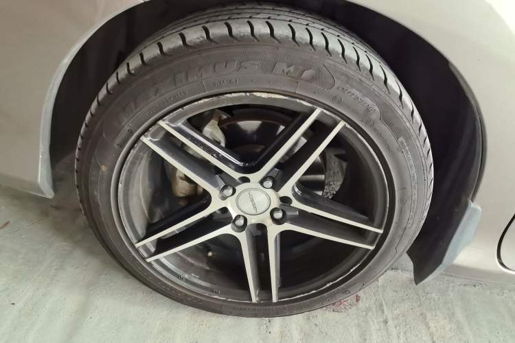 Used Honda Greiz 2016 1.5L CVT Classic Edition