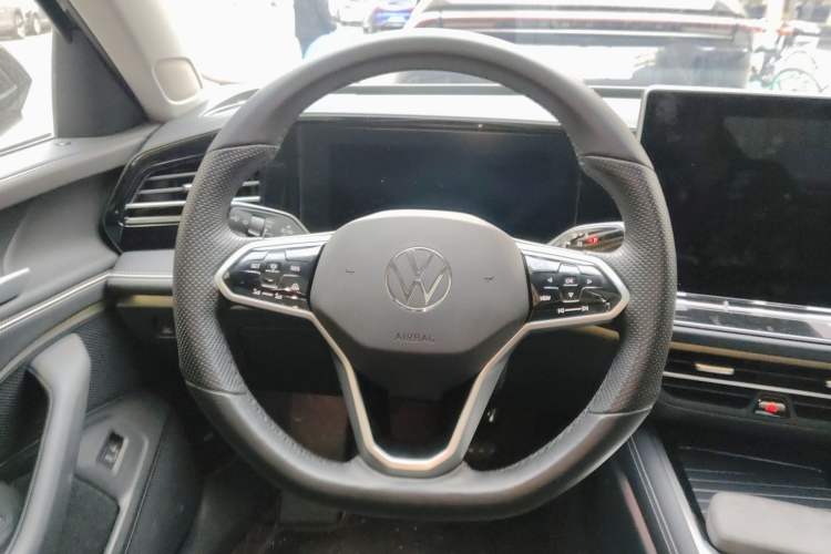Used Volkswagen Magotan 2024 380TSI DSG Prestige Edition DaMai Package Steering Wheel