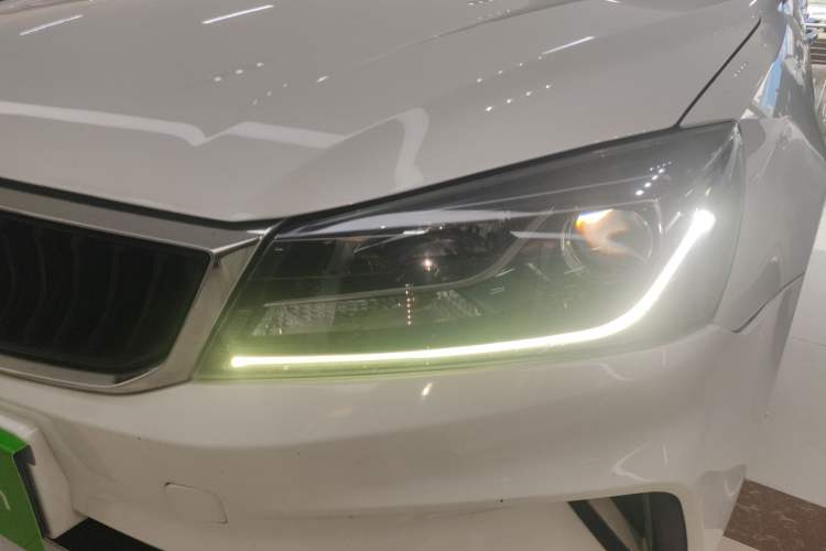 Used Geely Auto Emgrand 2021 UP 1.5L CVT Luxury Model Left Front Headlight