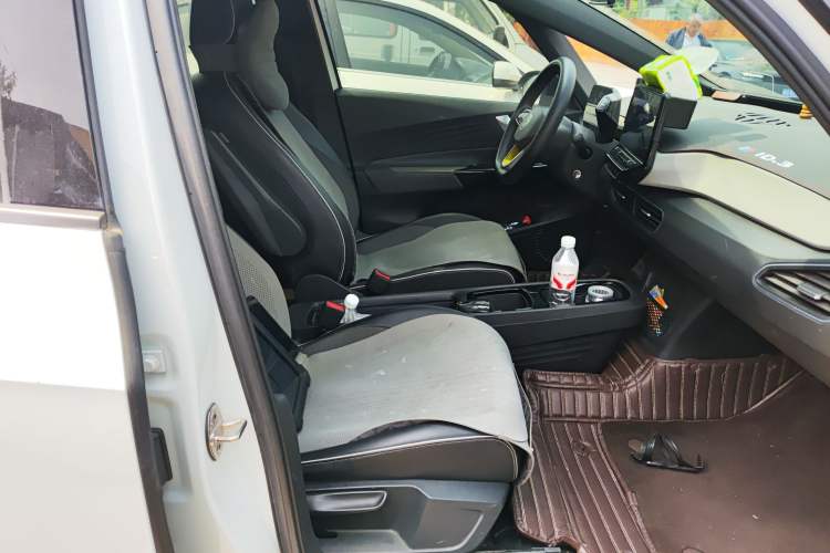 Used Volkswagen ID.3 2023 Upgraded Model Pure Intelligent Enjoyment Version Right Front Seat