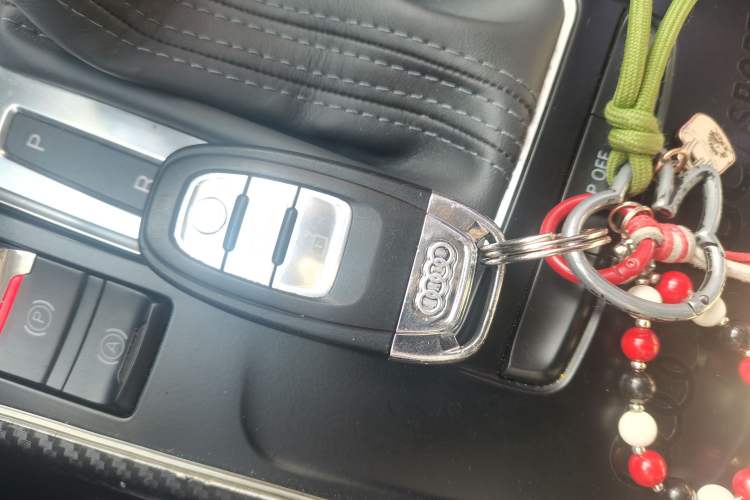 Used Audi A4L 2010 2.0 TFSI Standard Edition
