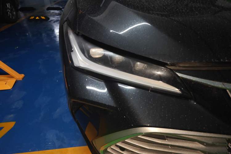 Used Toyota Avalon 2024 2.0L Luxury Edition Exterior 6