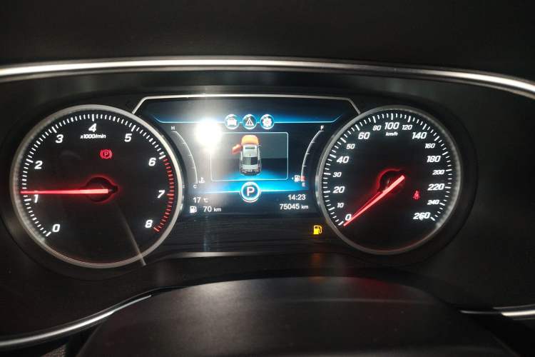 Used Hongqi H5 2018 30TD Dynamic Edition
