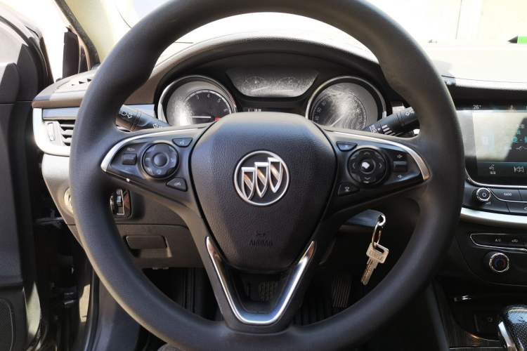 Used Buick Verano 2017 Sedan 20T Dual-Clutch Leading Model Steering Wheel