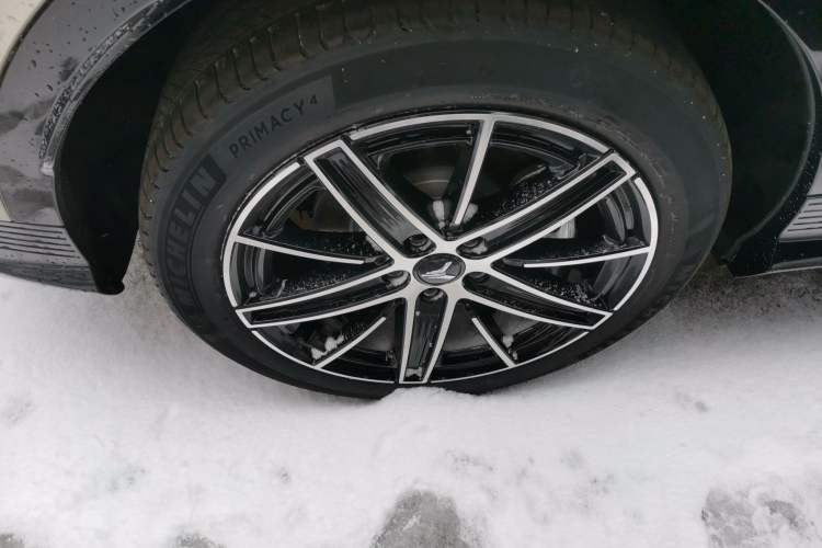 Used VOYAH COURAGE 2025 Model Rear-Drive Qiankun Edition
