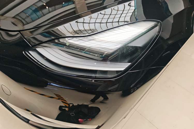 Used Tesla Model Y 2021 Standard Range Rear-Wheel Drive Version