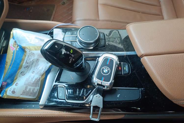 Used BMW 5 Series 2019 530Li Leading Model M Sport Package
