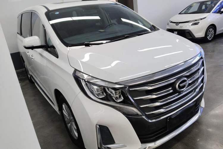 Used GAC Trumpchi M8 2020 Flagship Model 390T Deluxe Edition Front Right 45 Deg