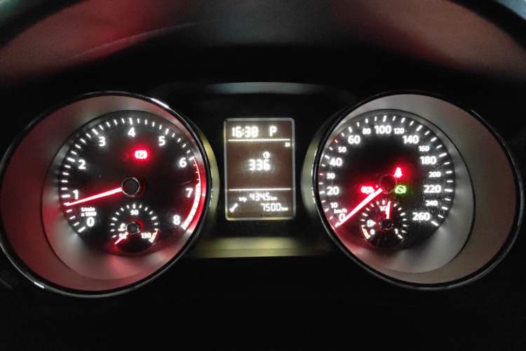 Used Volkswagen Sagitar 2017 230TSI Automatic Comfort Version
