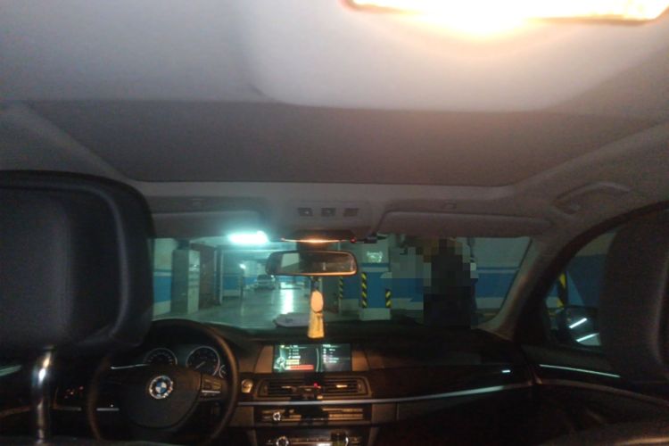 Used BMW 5 Series 2013 525Li Luxury Model
