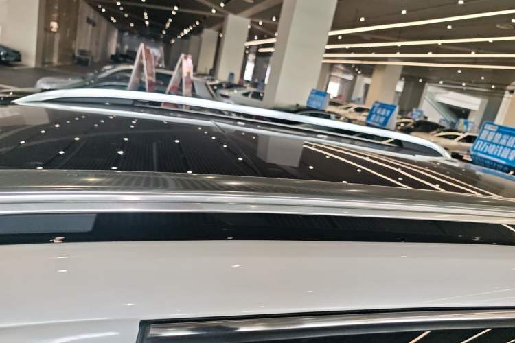 Used Ford Edge 2015 2.0T GTDi Two-Wheel-Drive High-Line Version