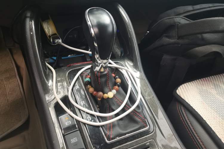 Used Changan CS75 2017 Shangkui Edition 1.5T Automatic Fengxiang Model
