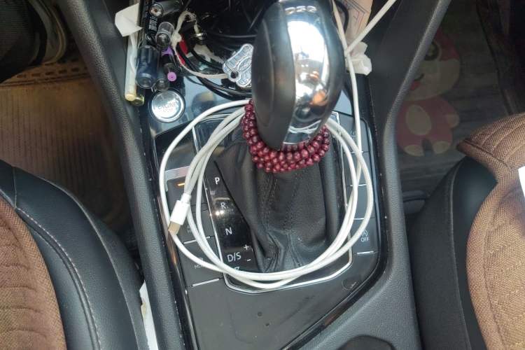 Used Volkswagen Tharu 2020 280TSI Two-Wheel Drive Luxury Plus Version China VI Standard Gear Lever