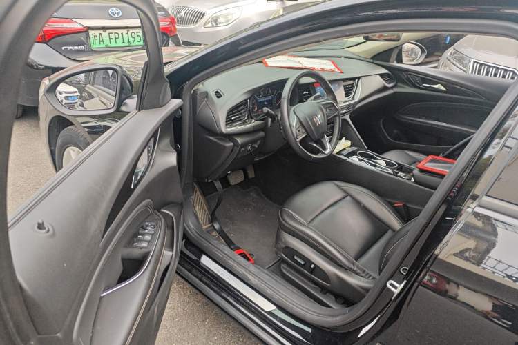 Used Buick Regal 2024 25T Deluxe Edition