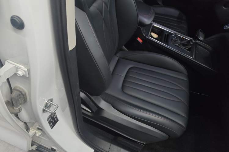 Used Bestune T55 2023 1.5T Automatic Leap Model