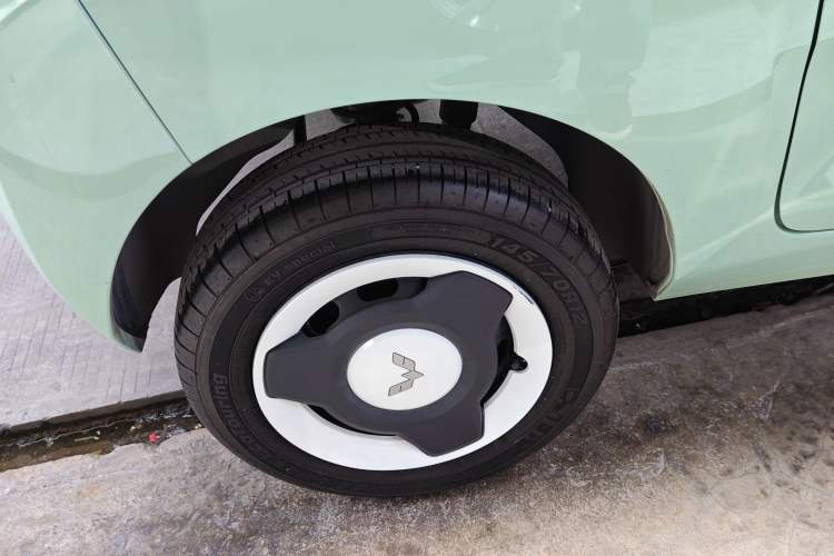 Used Wuling Hongguang MINIEV 2022 Macaron Premium Model – Lithium Iron Phosphate
