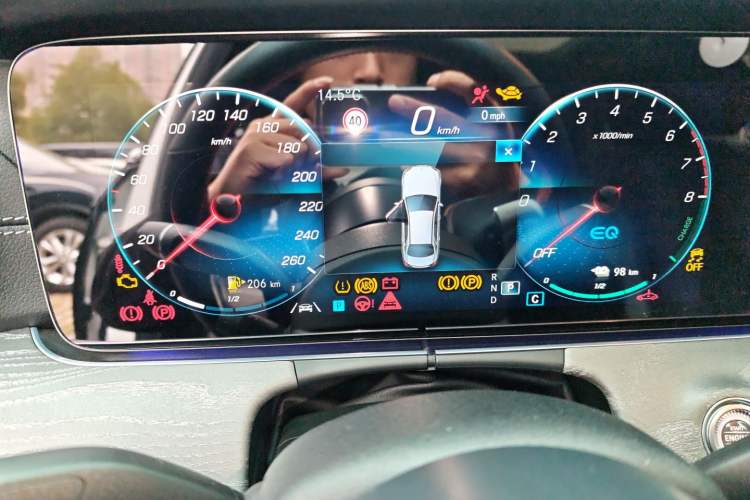 Used Mercedes-Benz E-Class New Energy 2022 Restyled E 350 e L Plug-in Hybrid Sedan
