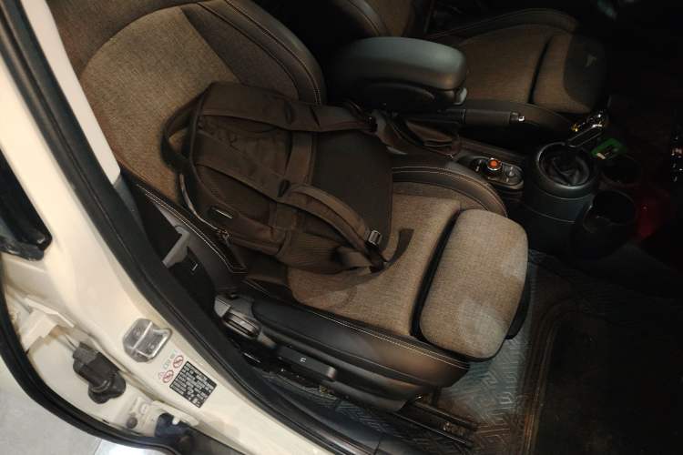 Used MINI 2019 1.5T COOPER Classic Edition Five-Door Version
