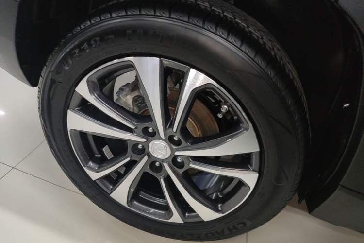 Used CHANGAN CS35PLUS 2021 Blue Whale NE 1.4T DCT Luxury Model