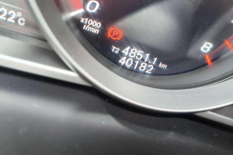 Used Volvo V40 2016 T3 Zhiyi Edition