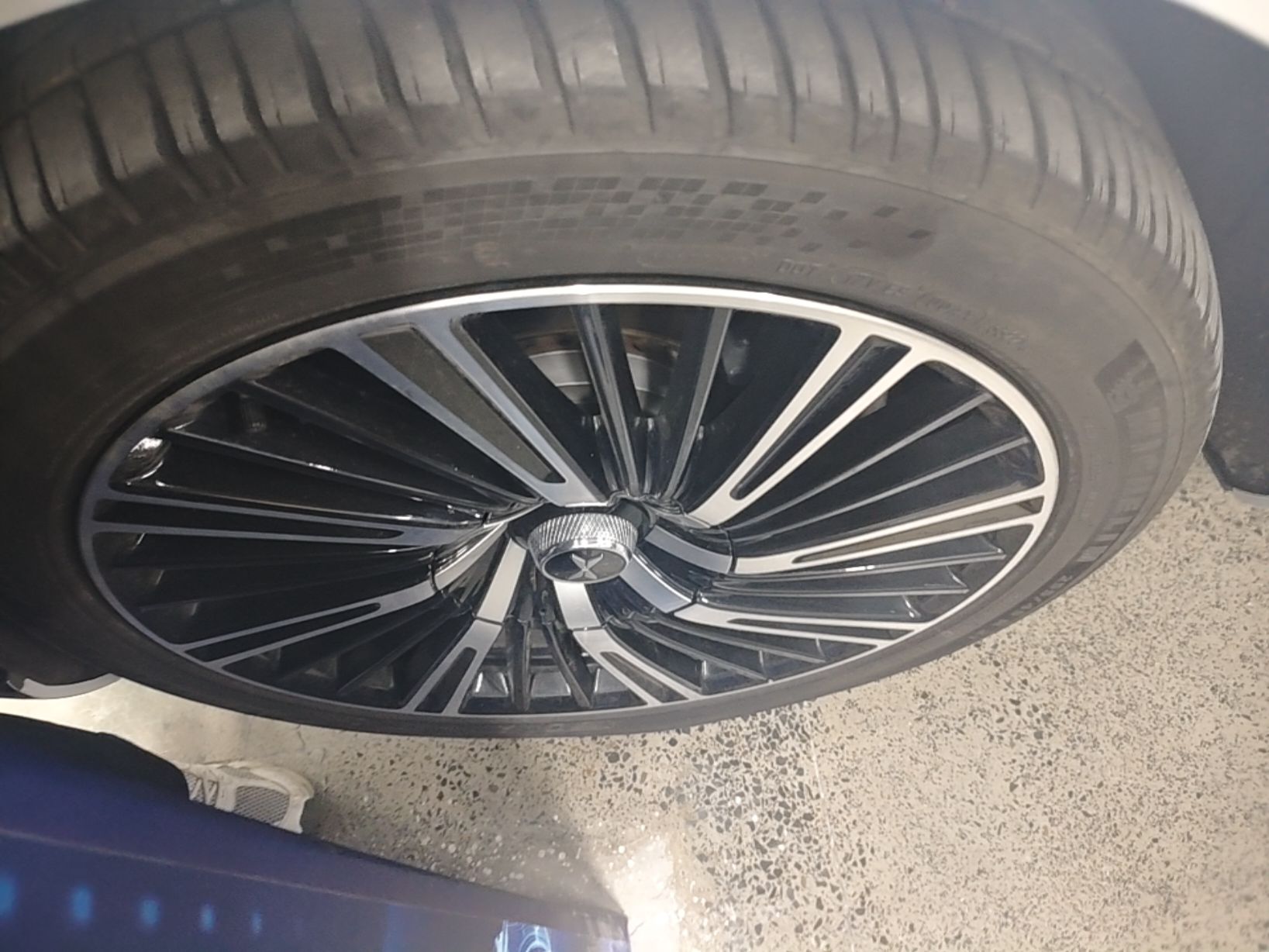 XPeng G9 2022 650 Performance Edition Pro — снимка 10