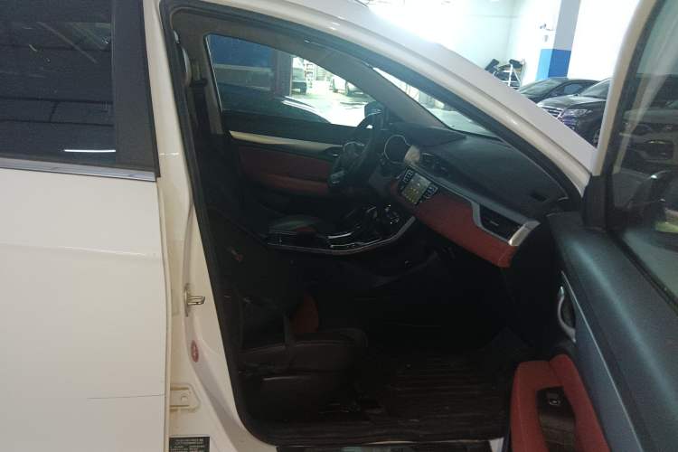 Used Geely Auto Vision S1 2019 Upgraded Model 1.5L CVT Luxury Version Right Front Seat