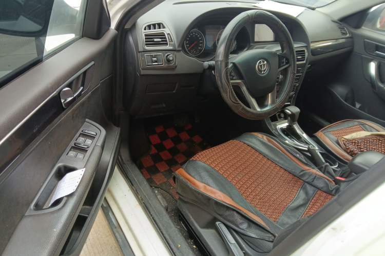 Used Brilliance V5 2014 1.5T Automatic Two-Wheel Drive Sport Model