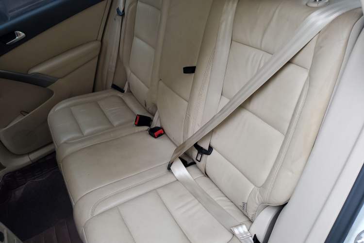 Used Volkswagen Tiguan 2010 2.0 TSI Automatic All-Wheel-Drive Elite Edition
