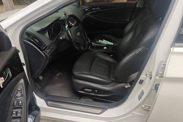 Used Hyundai Sonata 2014 2.4L Automatic Luxury Version China V Standard Driver Seat