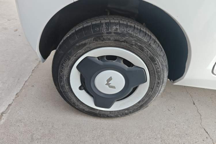 Used Wuling Hongguang MINIEV 2022 Easy Version Lithium Iron Phosphate
