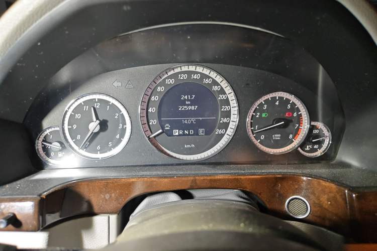 Used Mercedes-Benz E-Class 2011 E 200 L CGI Elegant Model
