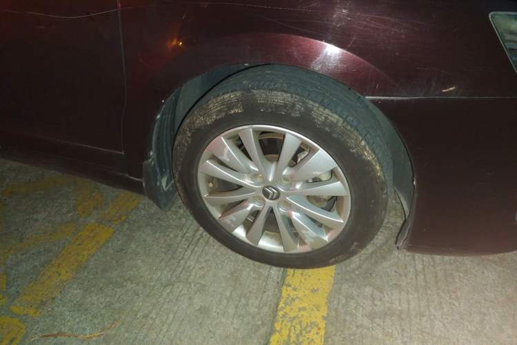 Used Citroen C-Quatre 2012 Sedan 1.6L Automatic Prestige Model Right Front Wheel Hub