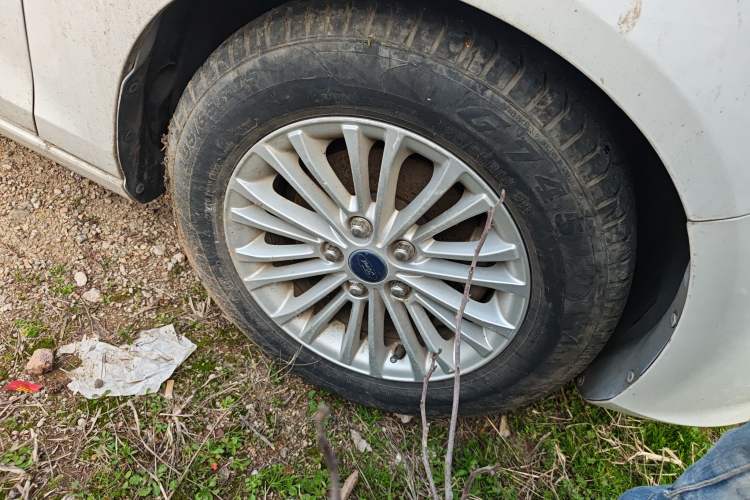 Used Ford Escort 2017 1.5L Manual Comfort Model
