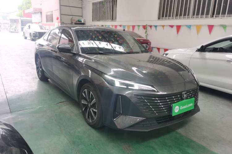 Used CHANGAN Eado 2024 1.5T GDI Automatic Prestige Edition Front Right 45 Deg