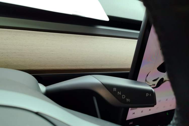 Used Tesla Model 3 2019 Standard Range Rear-Wheel Drive Upgraded Version (52 kWh) Gear Lever