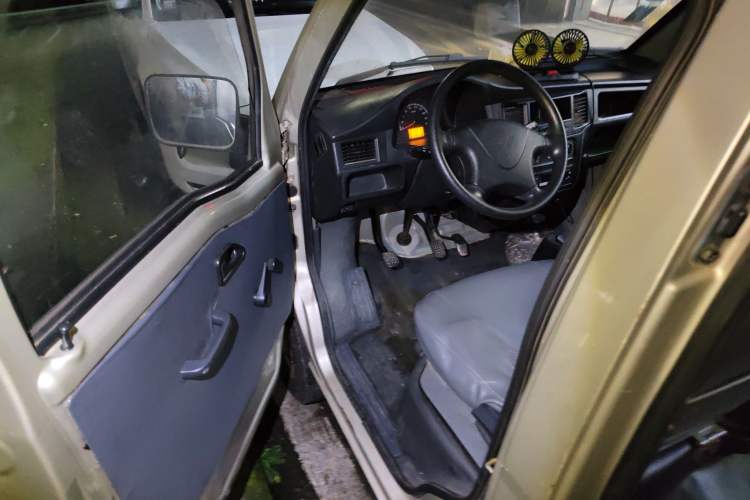 Used Wuling Zhiguang 2013 1.0L Practical Version