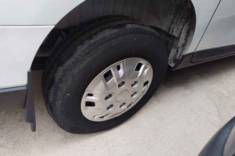 Used Iveco Fidato 2023 C30 Passenger Van 2.0T 93kW Manual Transmission Xingtu Edition Low Roof
