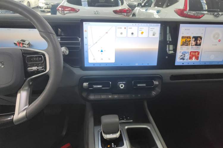 Used BAIC Off-Road BJ40 2024 2.0T All-New Urban Hunter Edition Ultimate Version
