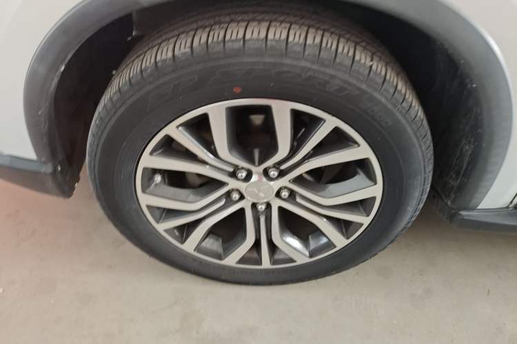 Used Mitsubishi Outlander 2016 2.4L 4x4 Luxury Edition 7-Seater
