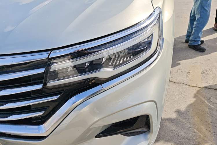 Used Roewe RX5 MAX 2019 300TGI Automatic Smart Cabin Luxury Edition
