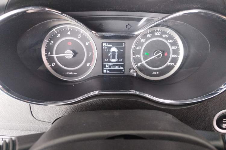 Used Baojun 560 2017 Rhythmic Edition 1.8L iAMT Prestige Model Odometer Close Up