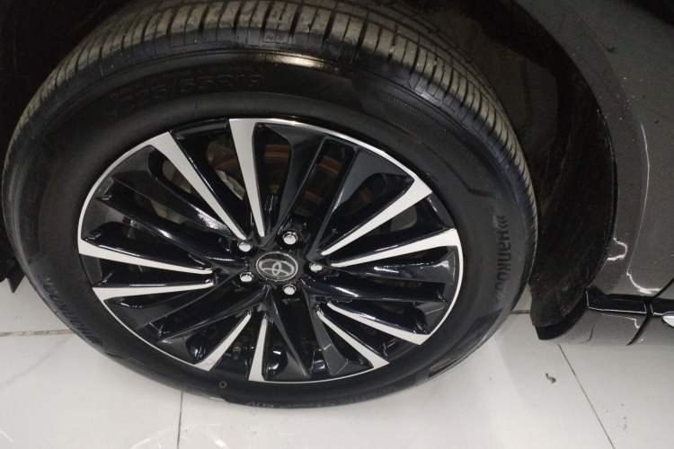 Used Toyota Venza 2022 2.0L CVT Four-Wheel Drive Supreme Edition Left Front Wheel Hub