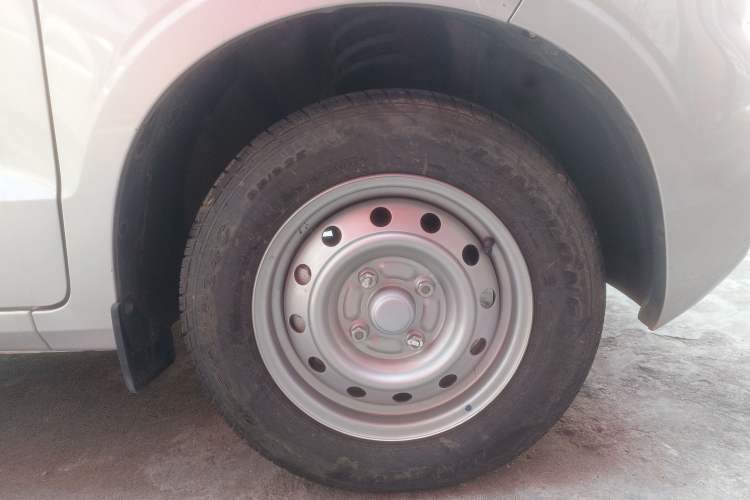 Used Wuling Hongguang V 2022 1.5L Enjoy Edition Electric-Powered LAR